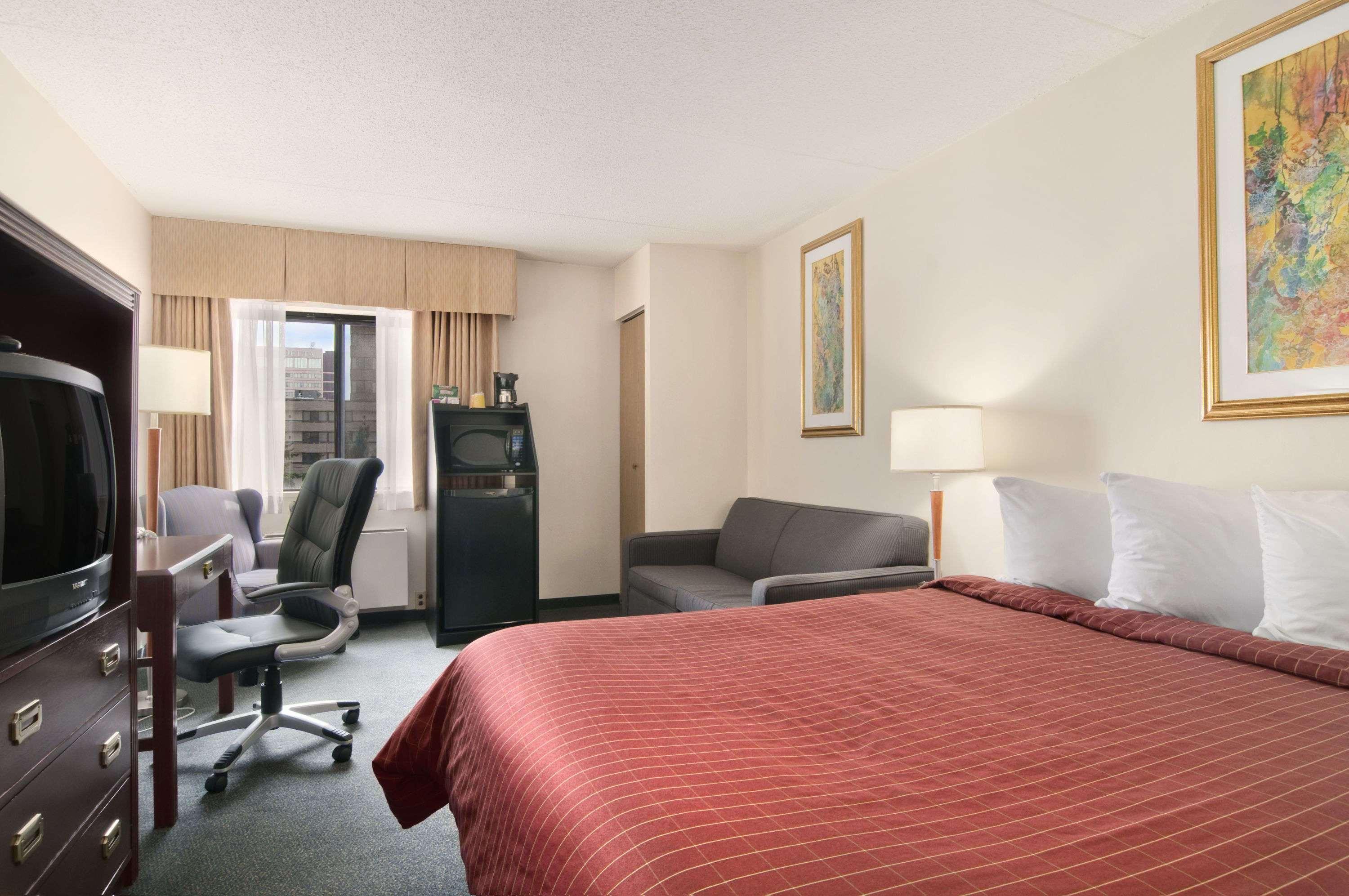Travelodge By Wyndham Edmonton South Buitenkant foto